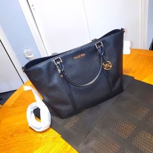 Michael kors tote bag